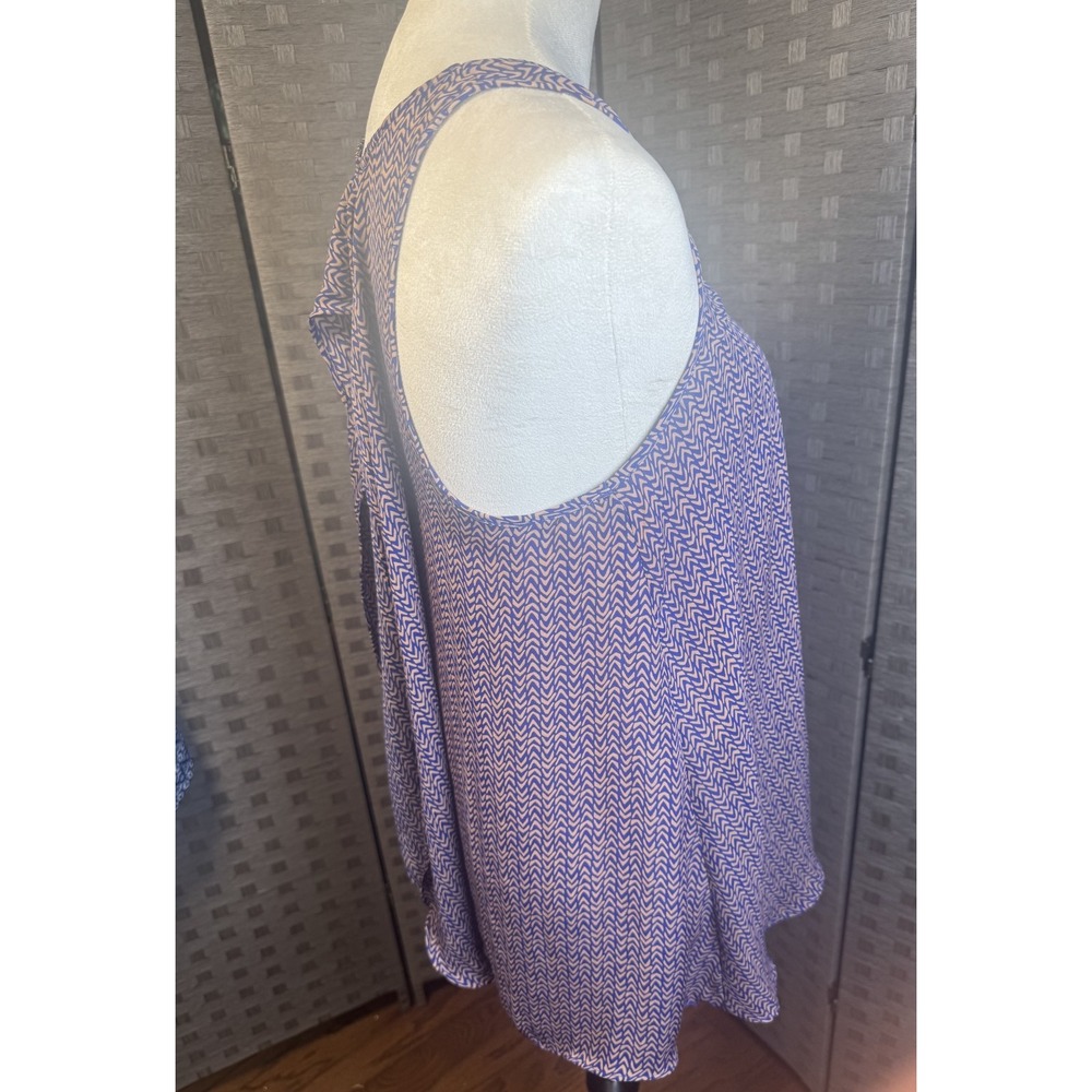 Umgee Tank Top Womens Medium Sleeveless Chevron Print Flowy Lightweight Blouse - Picture 4 of 7